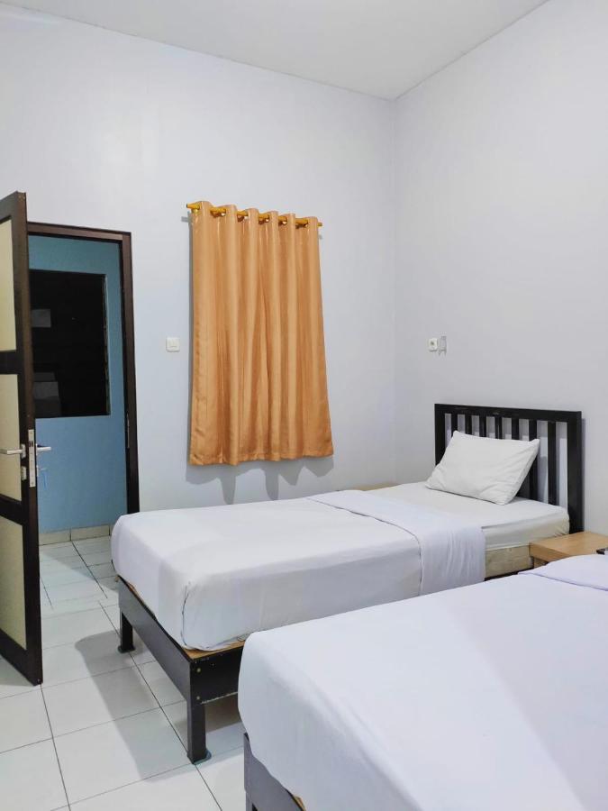 Hotel Syariah Tremigo Guesthouse Cirebon Eksteriør billede