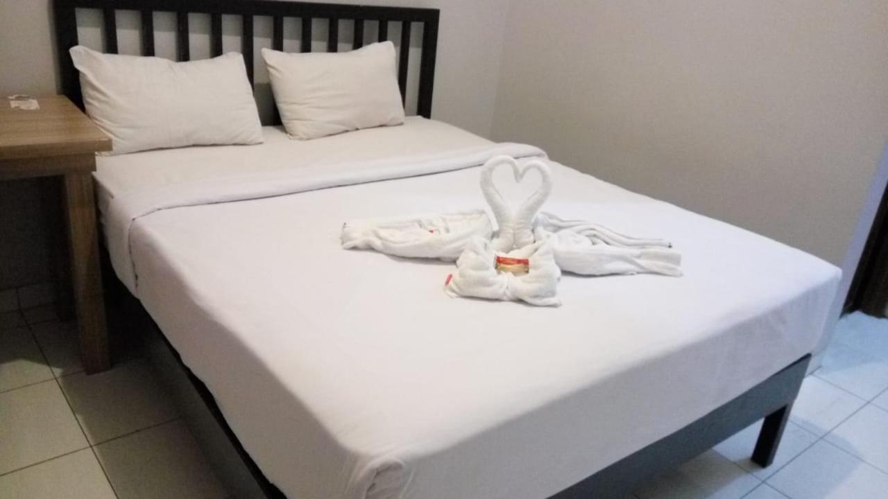 Hotel Syariah Tremigo Guesthouse Cirebon Eksteriør billede