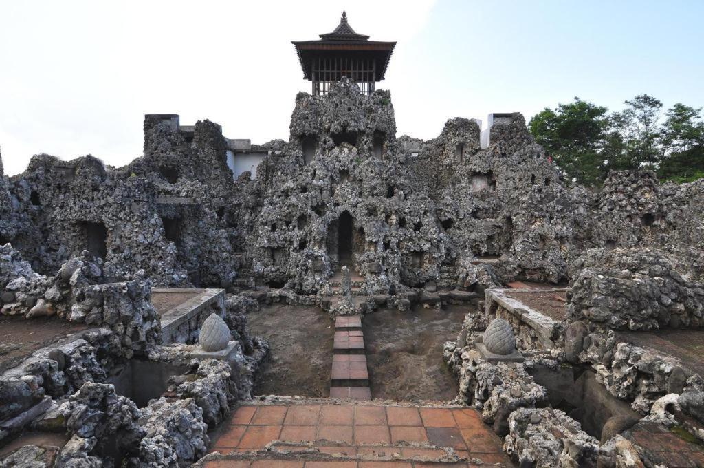 Hotel Syariah Tremigo Guesthouse Cirebon Eksteriør billede