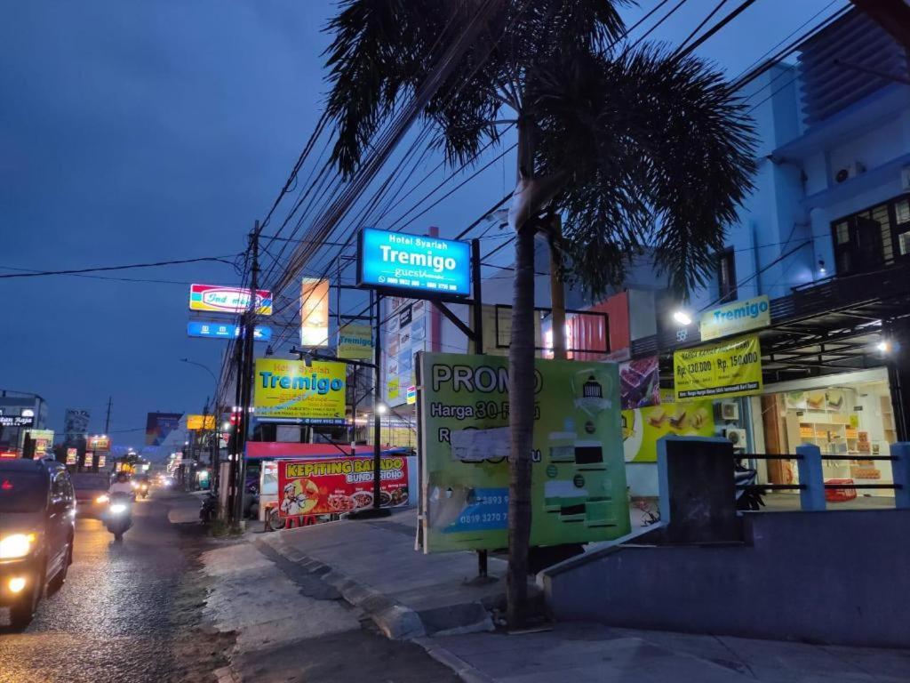 Hotel Syariah Tremigo Guesthouse Cirebon Eksteriør billede
