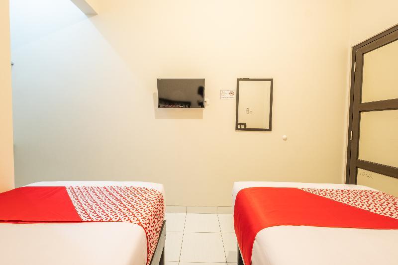 Hotel Syariah Tremigo Guesthouse Cirebon Eksteriør billede
